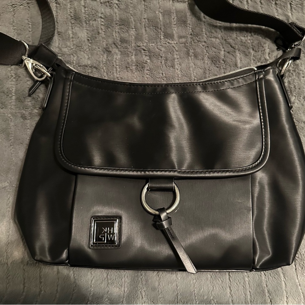 Ihkwip- Stellar Shoulder bag- black